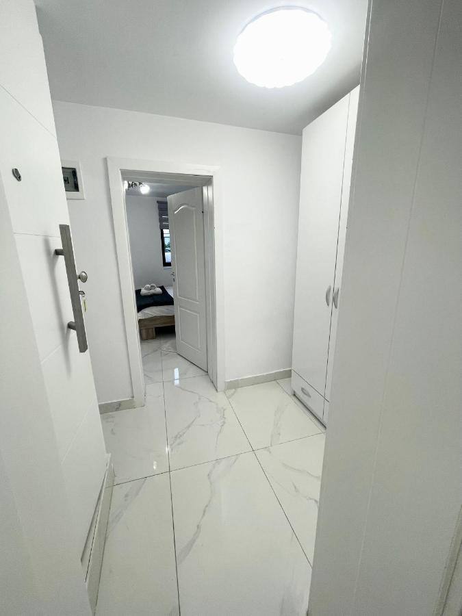 Apollo 1 Apartment Бухарест Екстер'єр фото